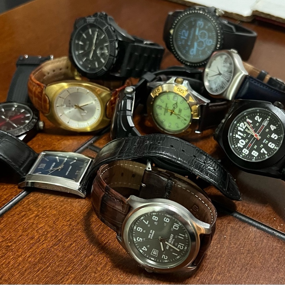 Lot of 10 Men’s watches.